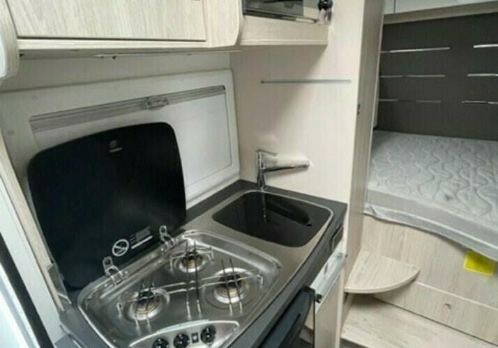 Image of a Motorhome - Image 14