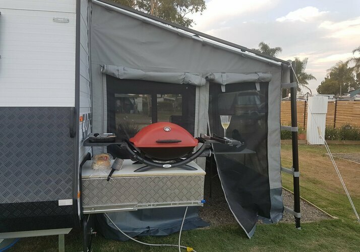 Image of a Caravan - Image 5