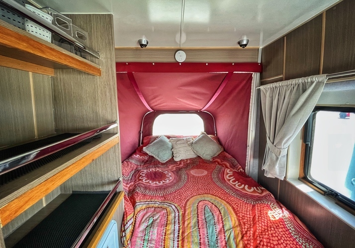 Image of a Campervan - Image 2