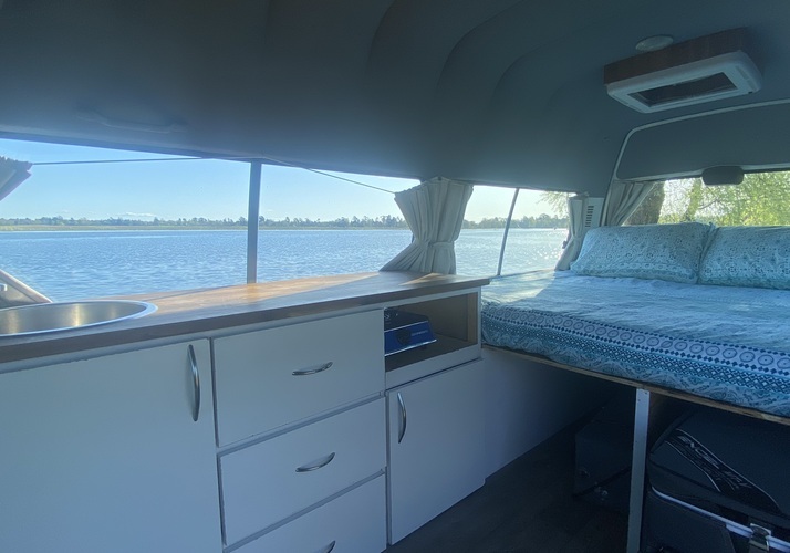 Image of a Campervan - Image 3