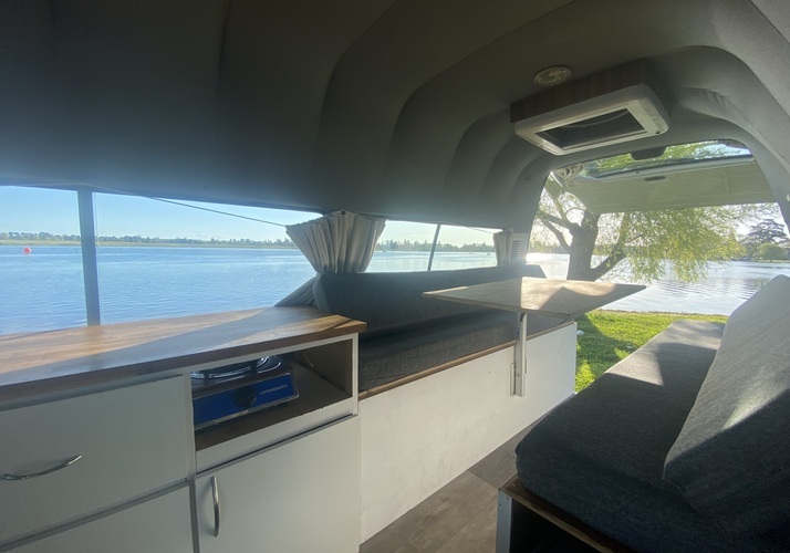Image of a Campervan - Image 6