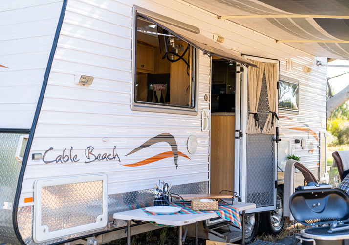 Image of a Caravan - Image 2