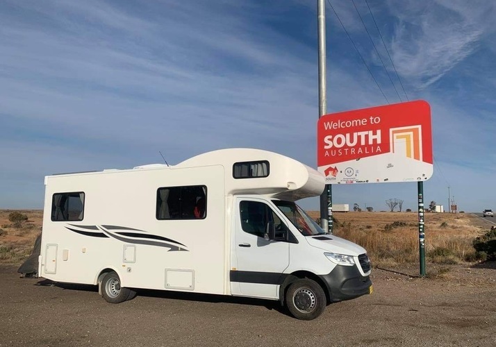 Image of a Motorhome - Image 1