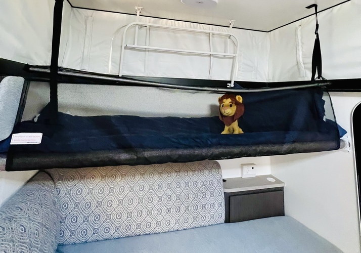 Image of a Caravan - Image 7