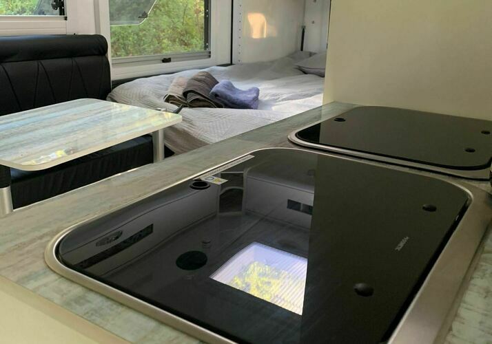 Image of a Caravan - Image 2