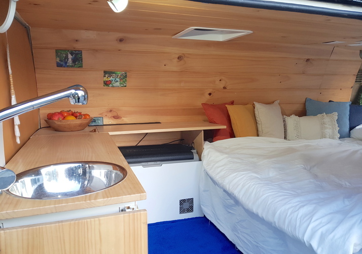 Image of a Campervan - Image 18