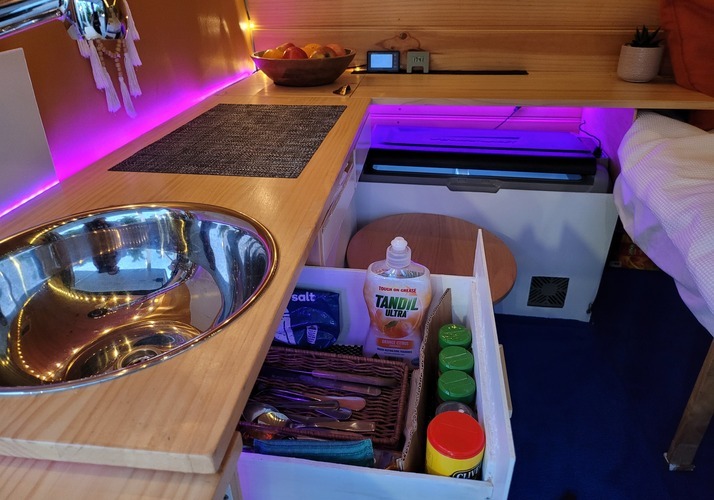 Image of a Campervan - Image 16