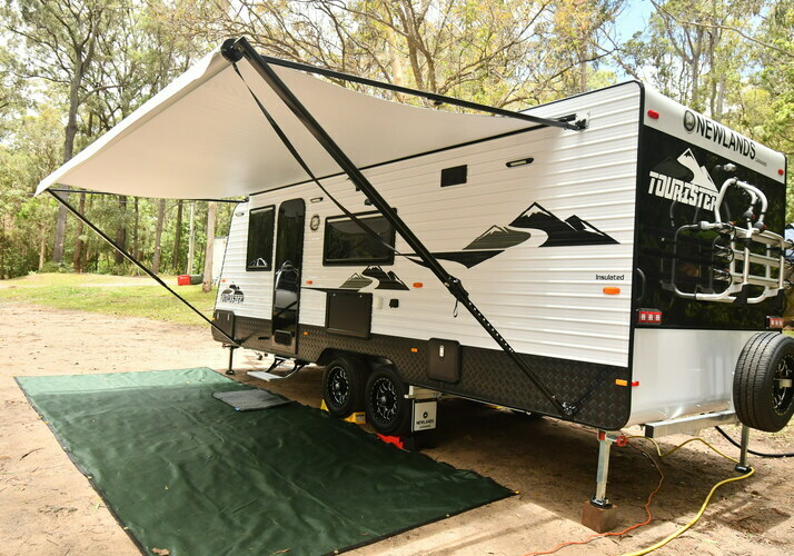Image of a Caravan - Image 3