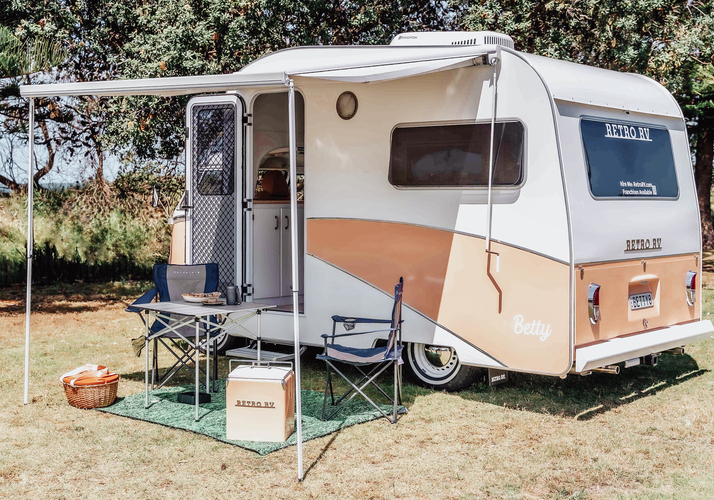 Image of a Campervan - Image 5
