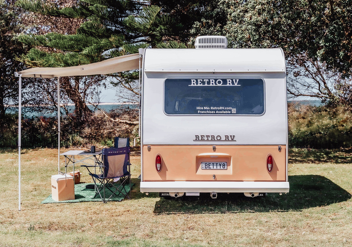 Image of a Campervan - Image 6