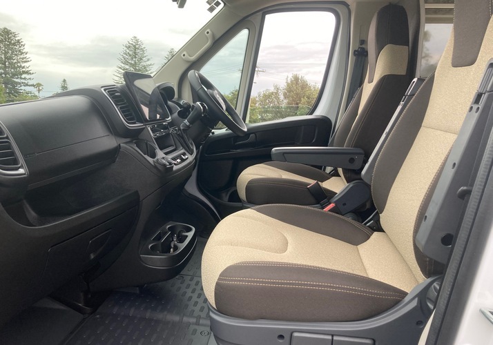 Image of a Motorhome - Image 3
