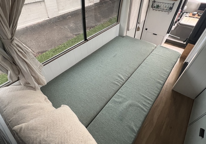 Image of a Motorhome - Image 18