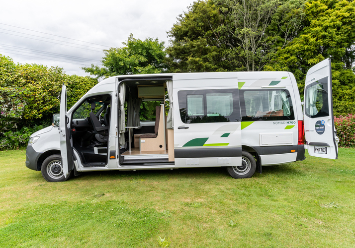 Image of a Motorhome - Image 6