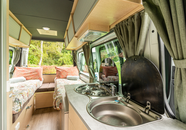 Image of a Motorhome - Image 3