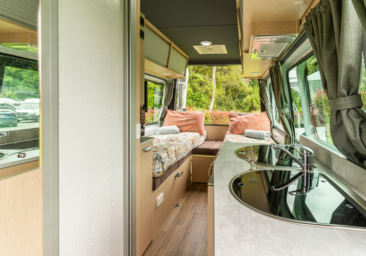 Image of a Motorhome - Image 11
