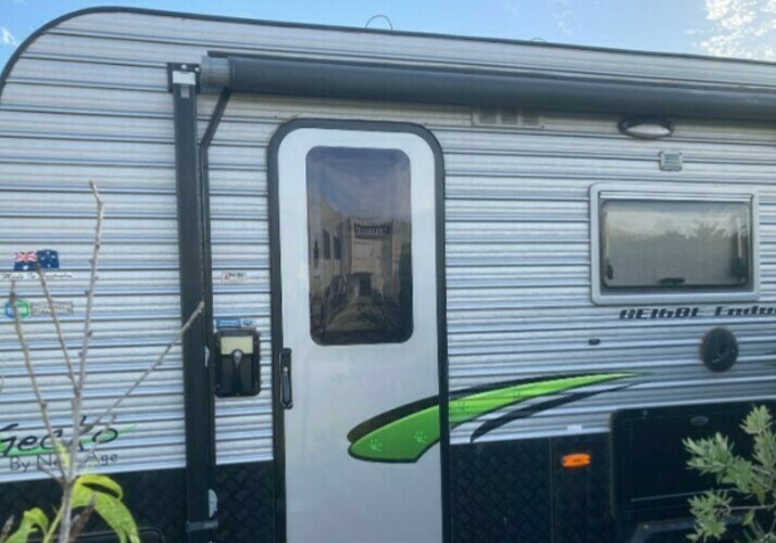Image of a Caravan - Image 12