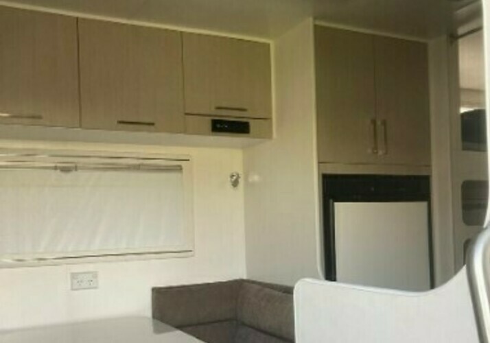Image of a Caravan - Image 14