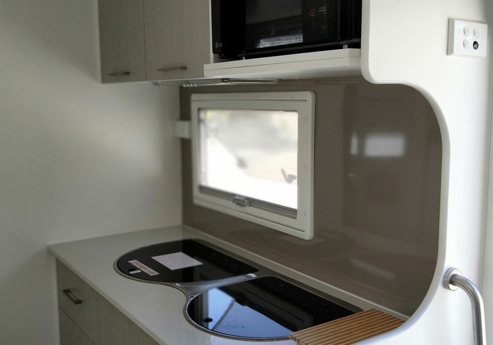 Image of a Caravan - Image 8