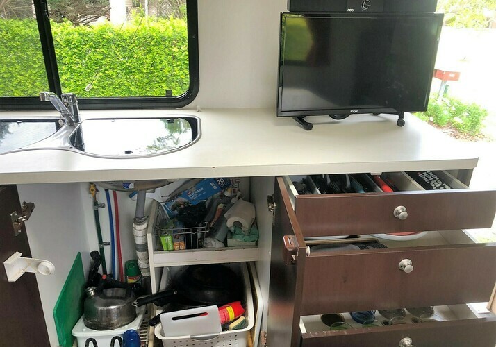 Image of a Motorhome - Image 16