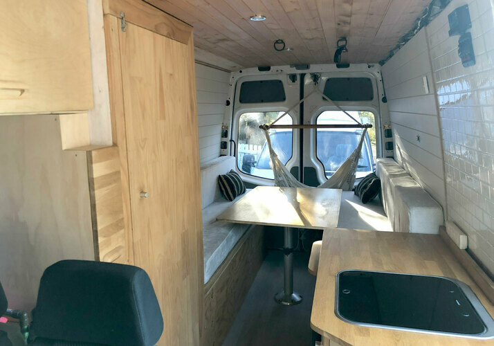 Image of a Campervan - Image 10
