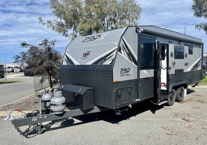 Image of a Caravan - Image 7