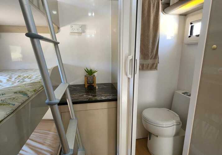 Image of a Caravan - Image 18