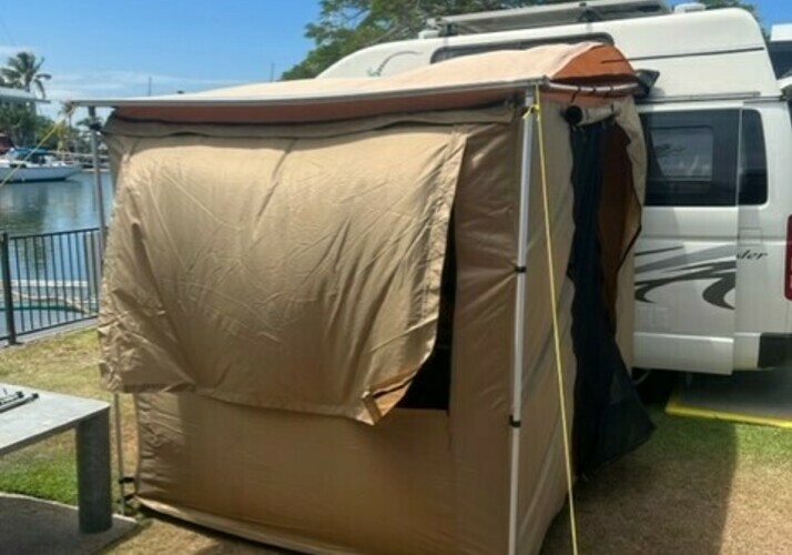 Image of a Campervan - Image 7