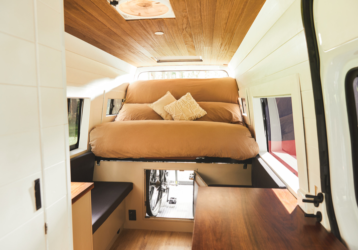 Image of a Campervan - Image 17
