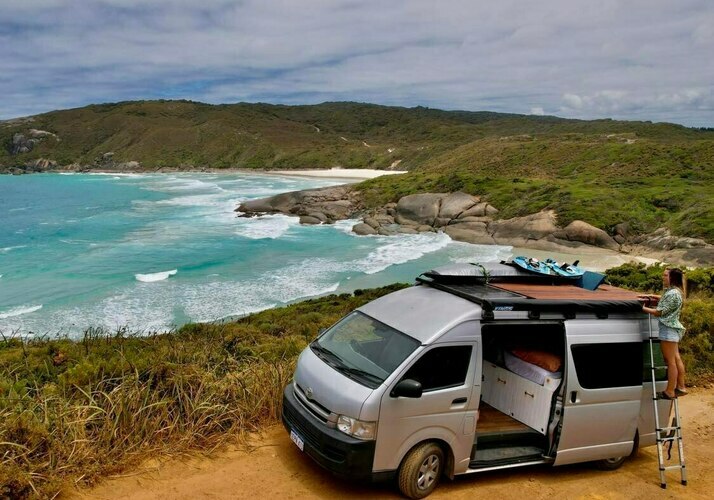 Image of a Campervan - Image 11