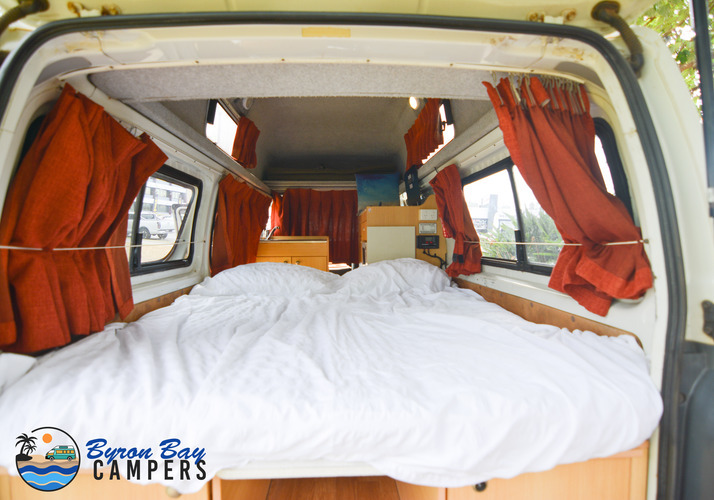 Image of a Campervan - Image 9