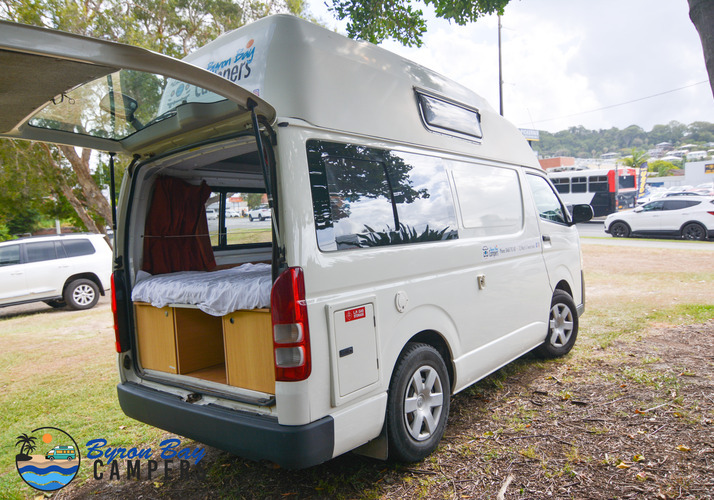 Image of a Campervan - Image 14