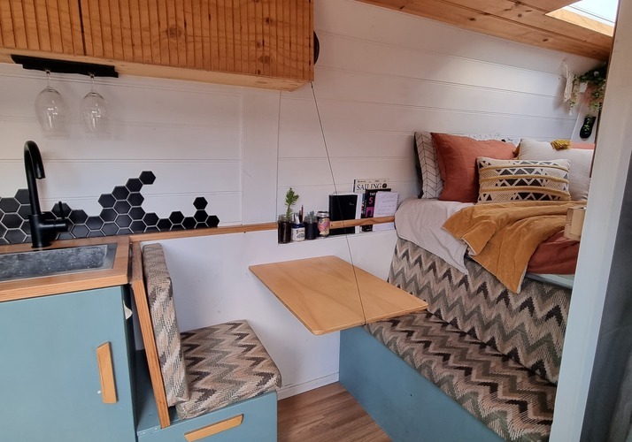 Image of a Campervan - Image 4