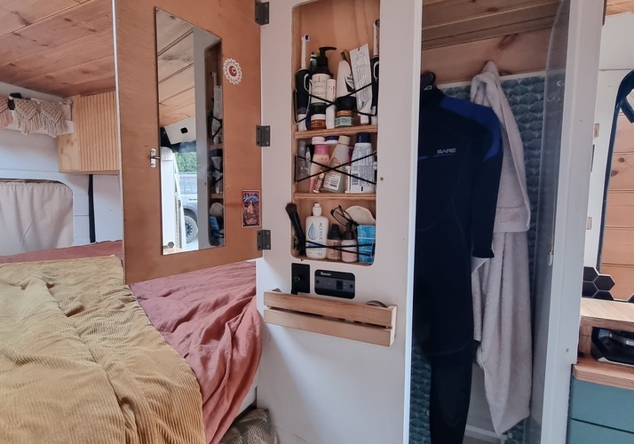 Image of a Campervan - Image 6