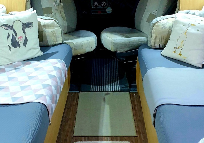 Image of a Motorhome - Image 2