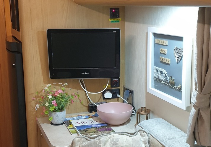 Image of a Motorhome - Image 4
