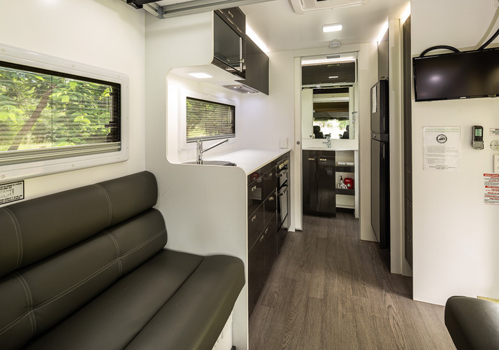 Image of a Motorhome - Image 3