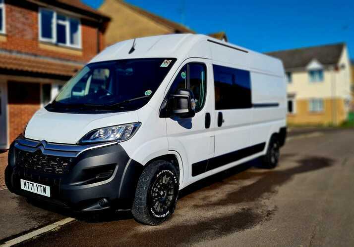 Image of a Campervan - Image 2