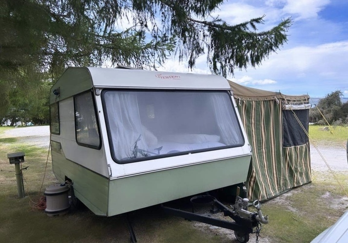 Image of a Caravan - Image 1