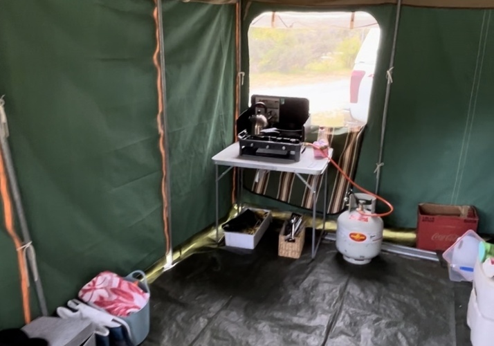 Image of a Caravan - Image 11
