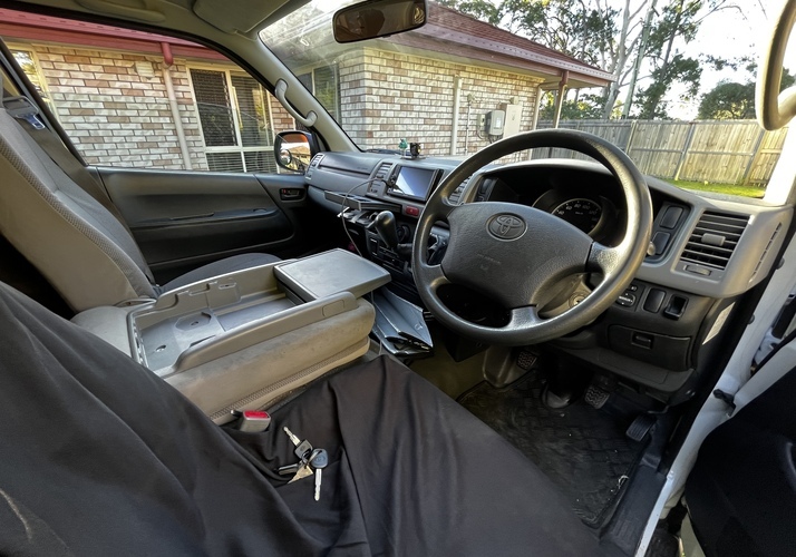 Image of a Campervan - Image 5