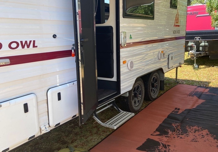 Image of a Caravan - Image 9