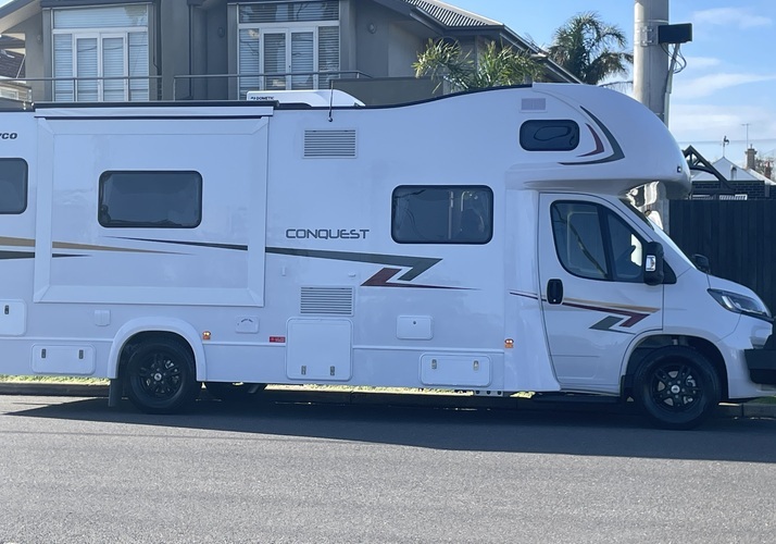 Image of a Motorhome - Image 2
