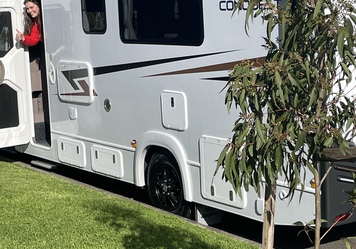Image of a Motorhome - Image 3