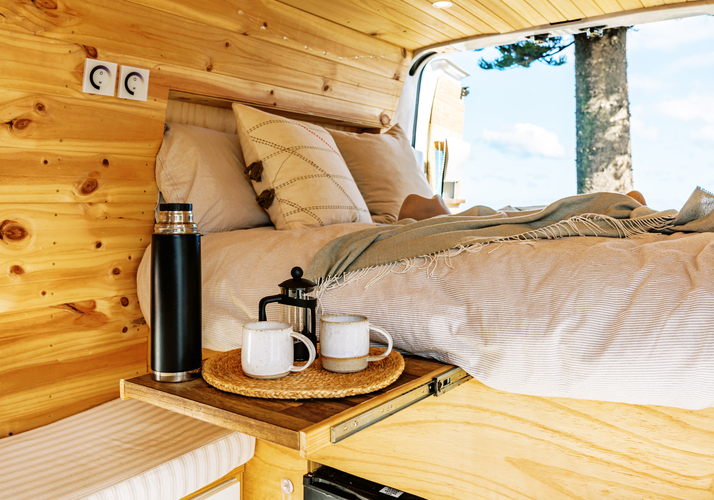 Image of a Campervan - Image 2