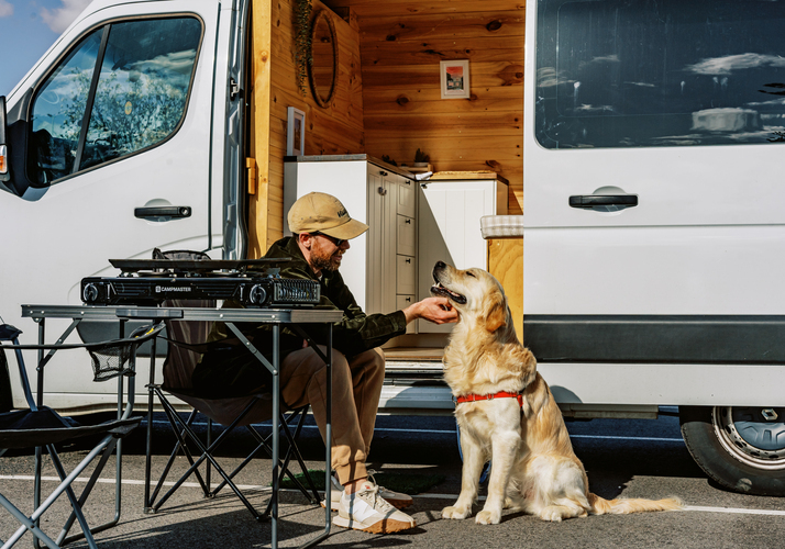 Image of a Campervan - Image 12