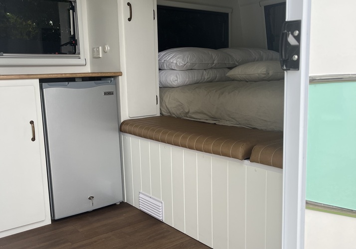 Image of a Motorhome - Image 13