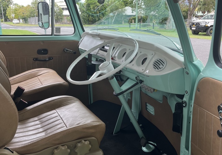 Image of a Motorhome - Image 14