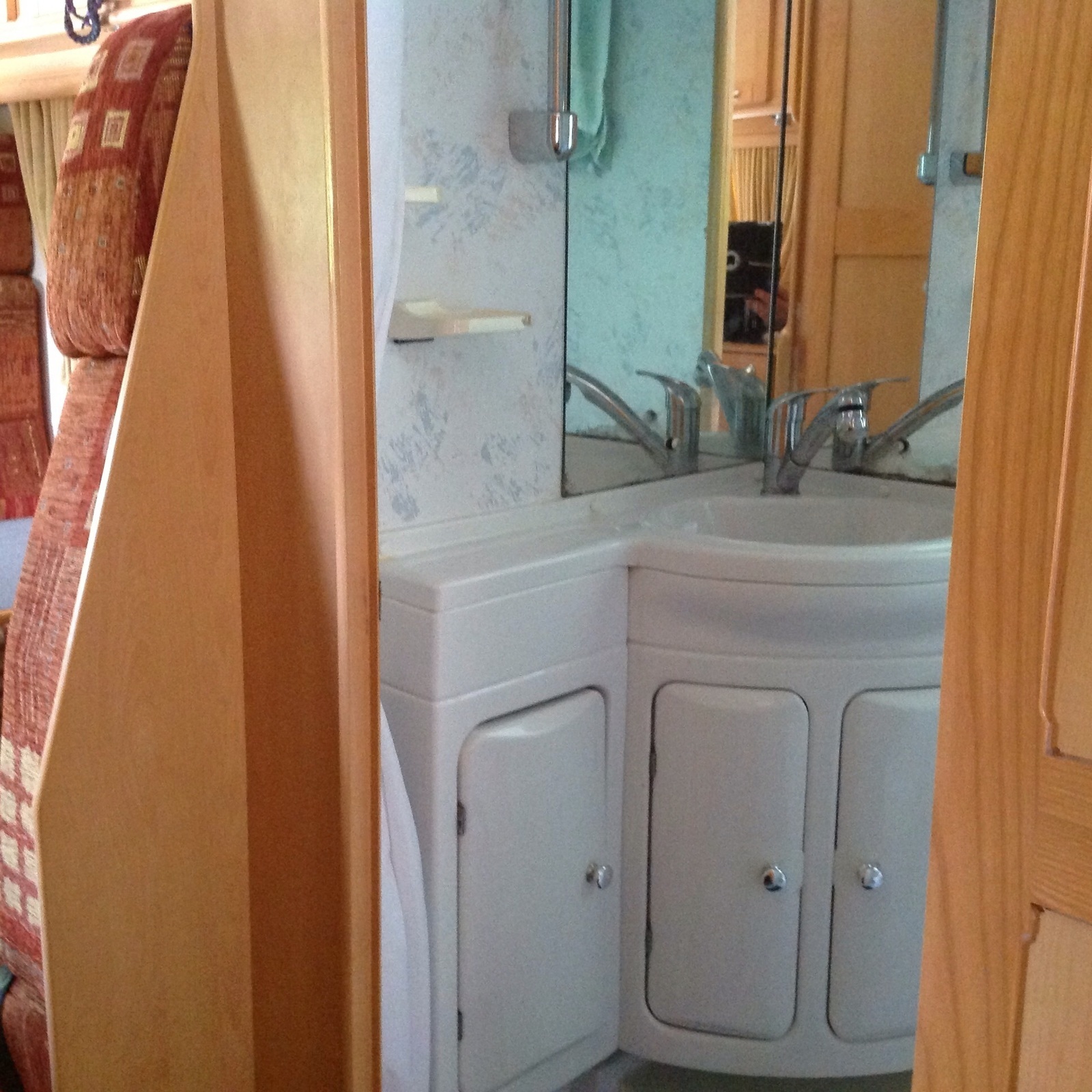 Motorhome for Hire in Godalming from £50.00 "FERGAL SHARKY " :: Camplify
