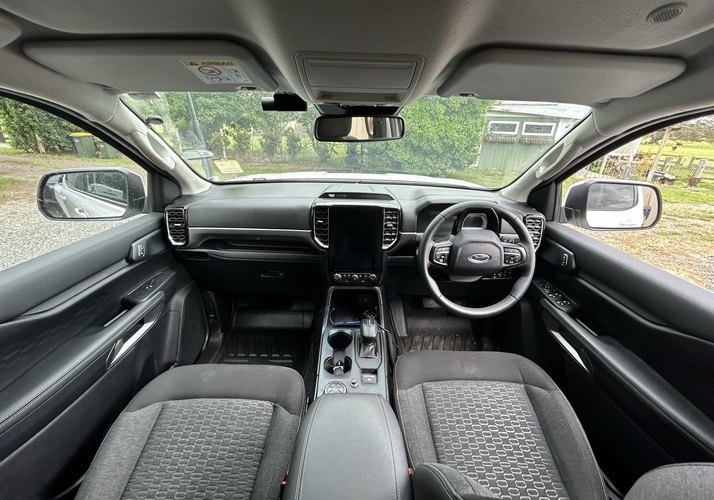 Image of a Tow Vehicle - Image 4