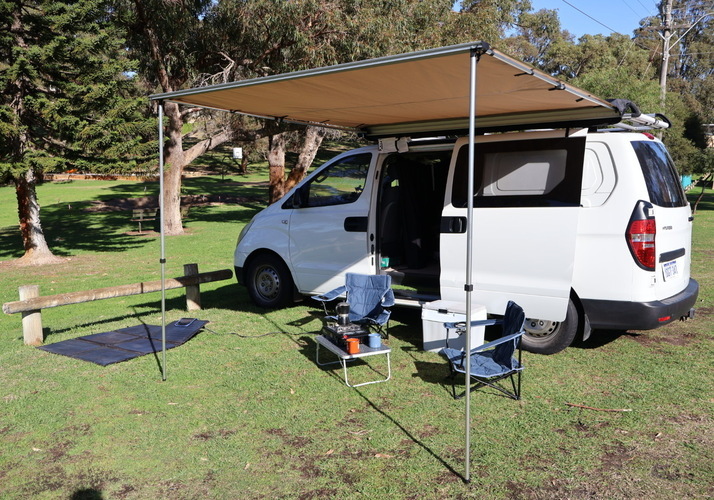 Image of a Campervan - Image 4